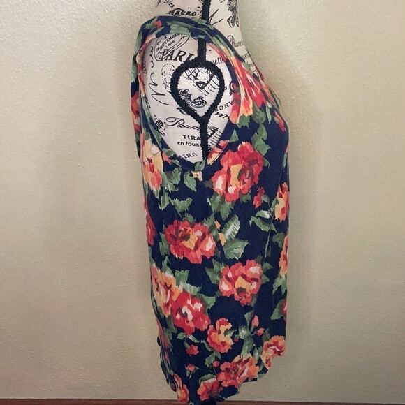 Loveappella sleeveless XL.   94 - Picture 2 of 6